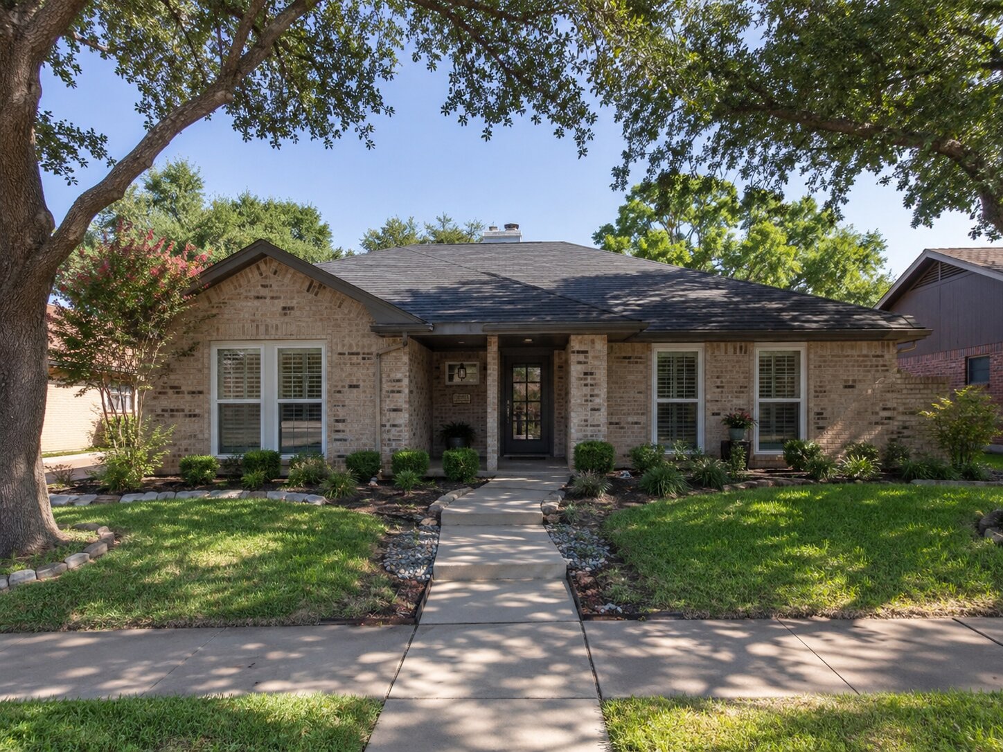 Brick home inspection in Dallas, Texas